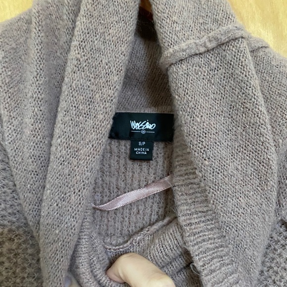 Cowl Neck Mauve High-low Sweater. - Picture 2 of 4